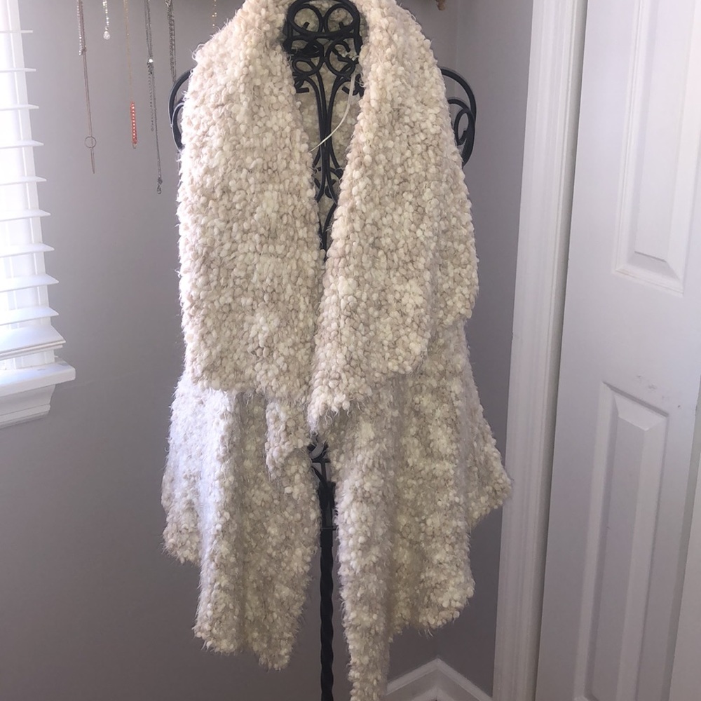 Kensie sweater vest